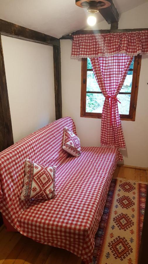 Cabanute Si Camping Dracula Capatineni-Paminteni Екстериор снимка